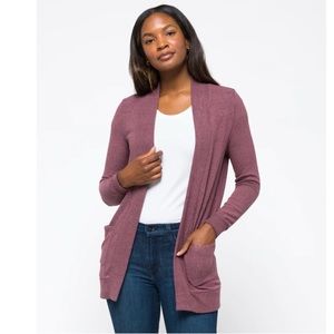 Market & Spruce Cardigan with Pockets Color: Plum ✨ Size M